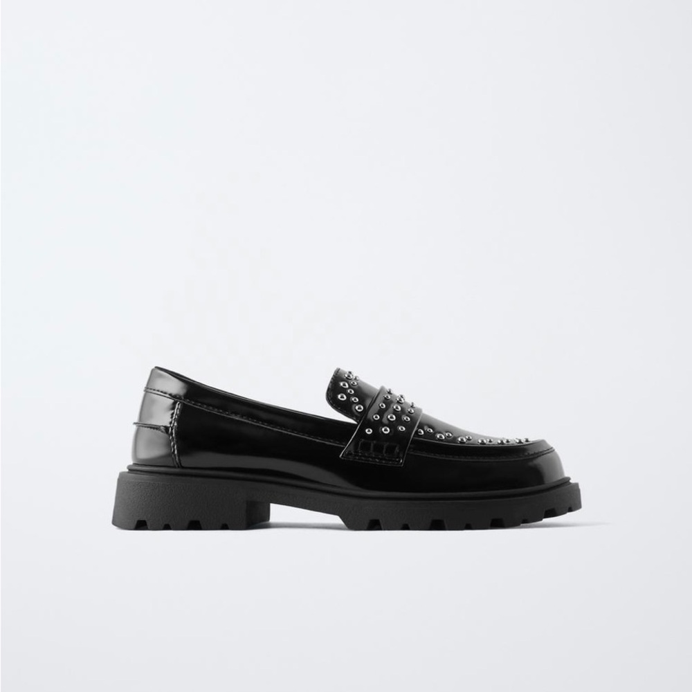 ZARA STUDDED LOAFERS
Color: Black